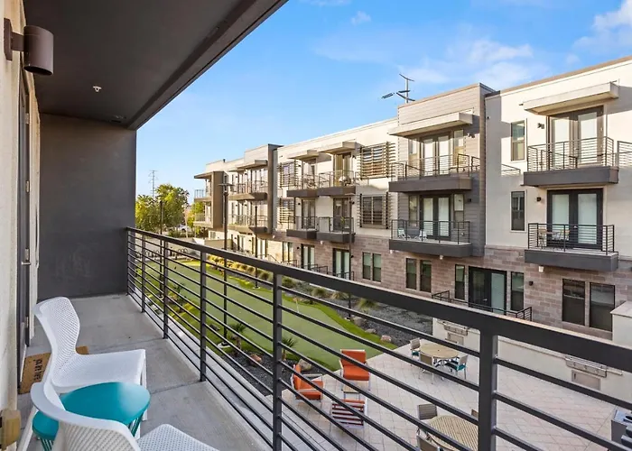 Modern Town Waterfront Cozysuites Paradise 07 *