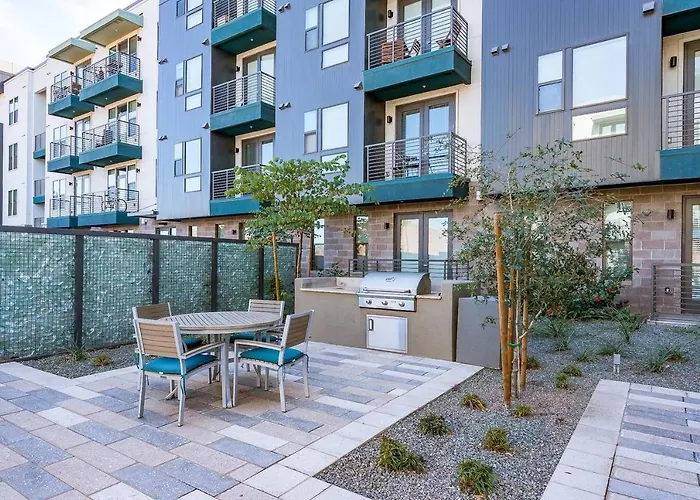 Modern Town Waterfront Cozysuites Paradise 07 Apartment Tempe