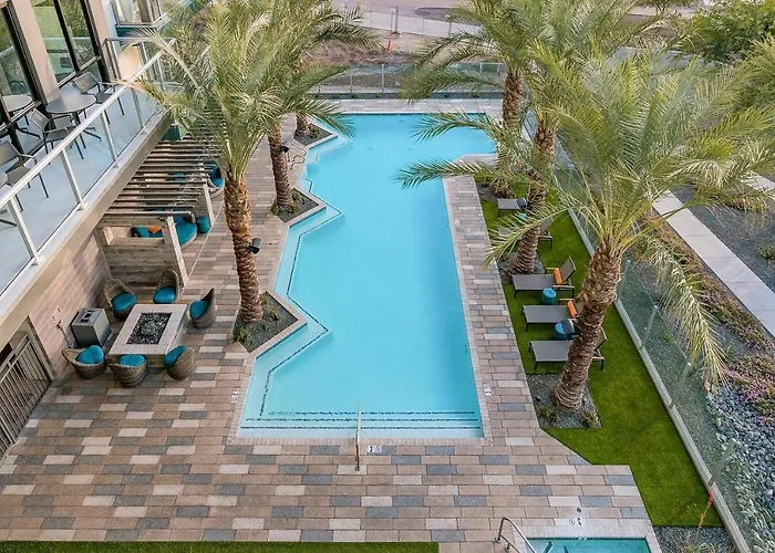 Modern Town Waterfront Cozysuites Paradise 07 Apartment Tempe