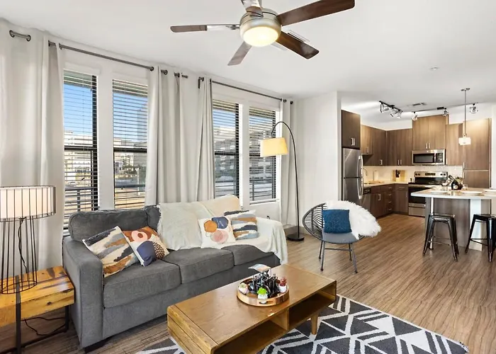 Modern Town Waterfront Cozysuites Paradise 07 * Tempe
